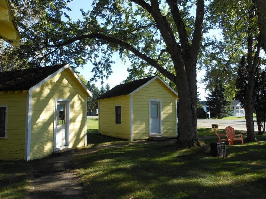فندق Millinocketفي  Katahdin Cabins المظهر الخارجي الصورة