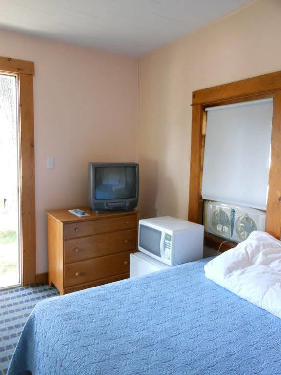 فندق Millinocketفي  Katahdin Cabins المظهر الخارجي الصورة